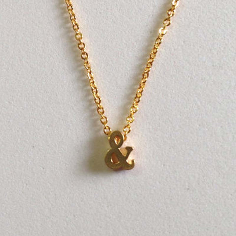 Totinette: Necklace - gold ampersand